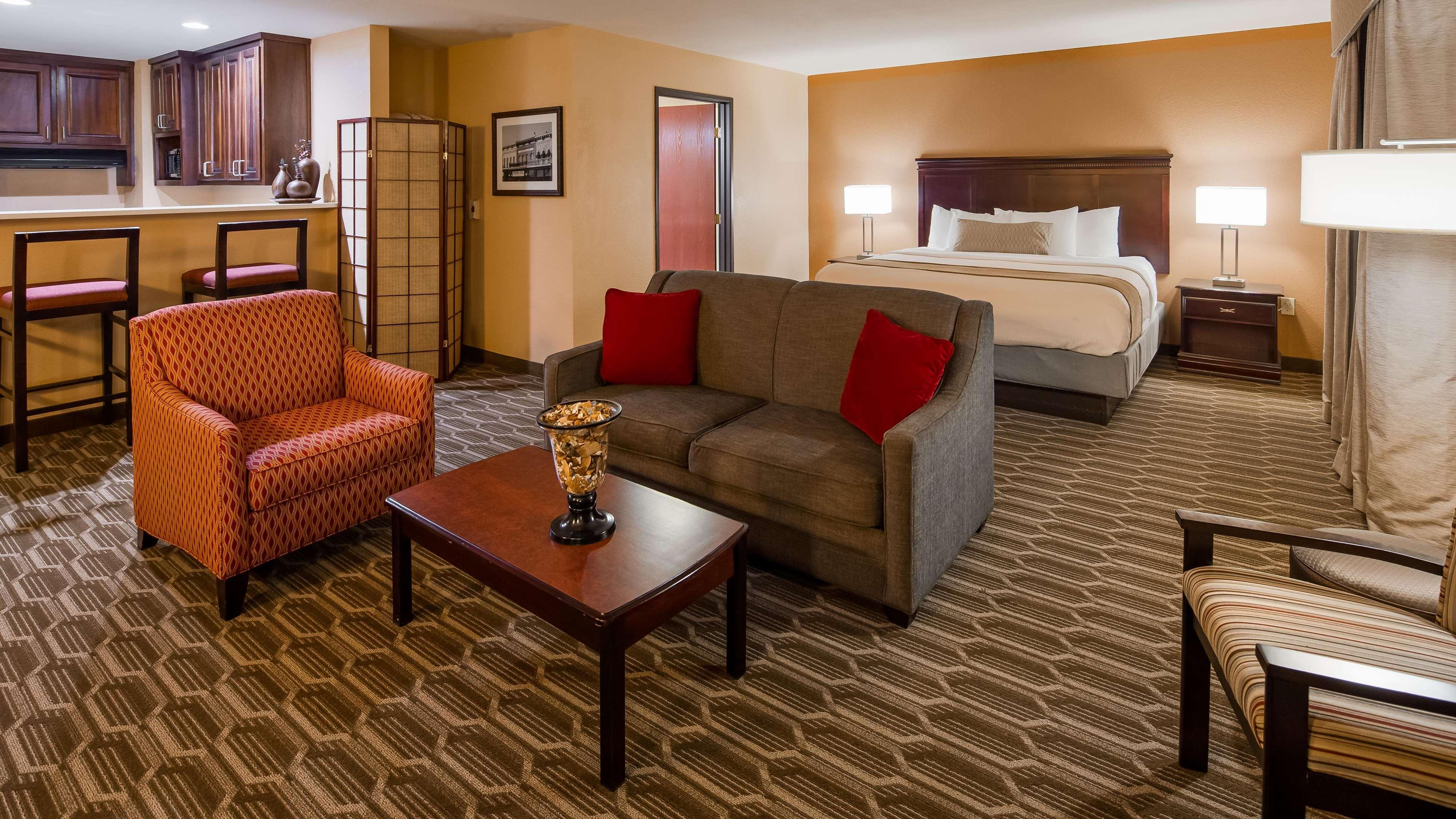Best Western Granbury Inn And Suites מראה חיצוני תמונה