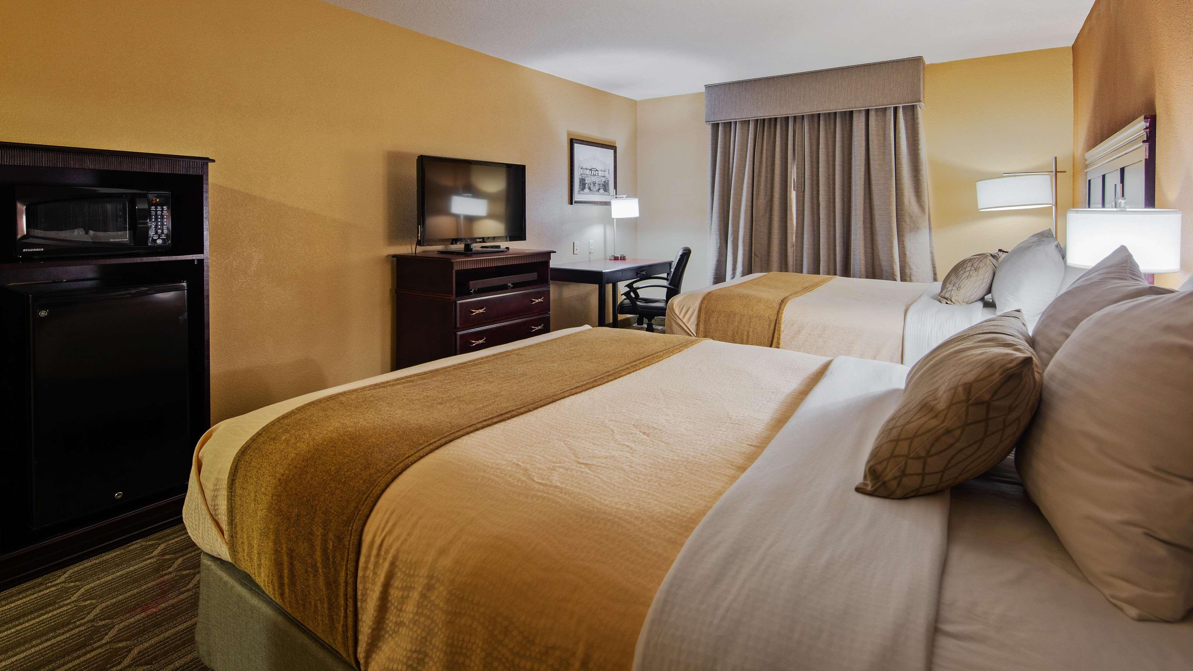Best Western Granbury Inn And Suites מראה חיצוני תמונה